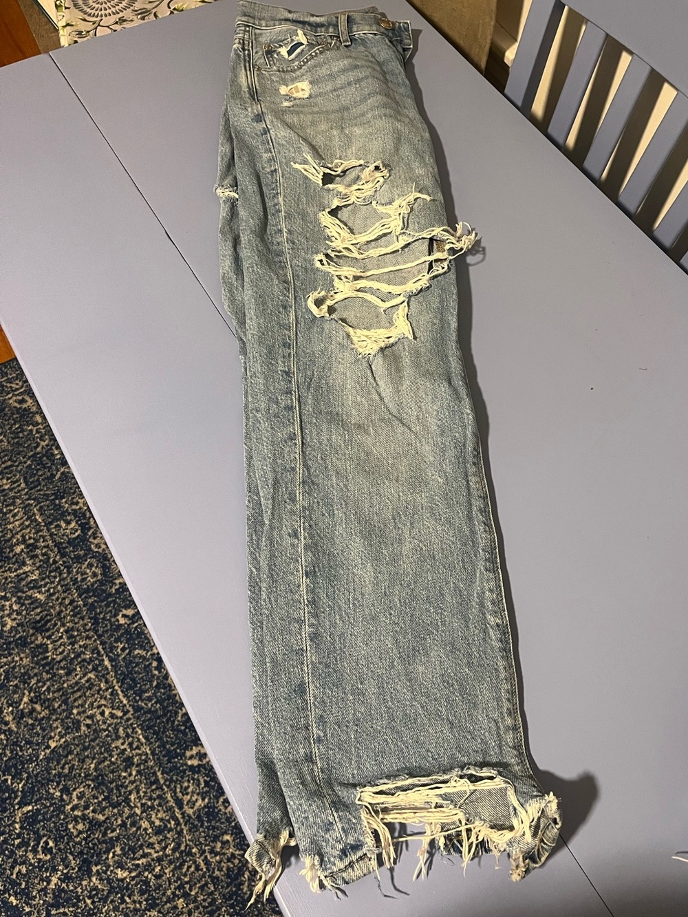 American Eagle Outfitters Light Blue Distressed Women's Jeans